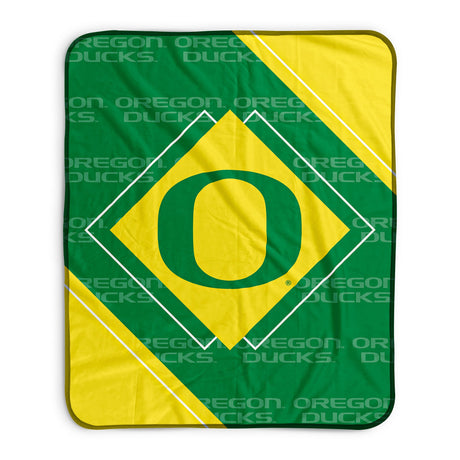 Pixsona Oregon Ducks Boxed Pixel Fleece Blanket